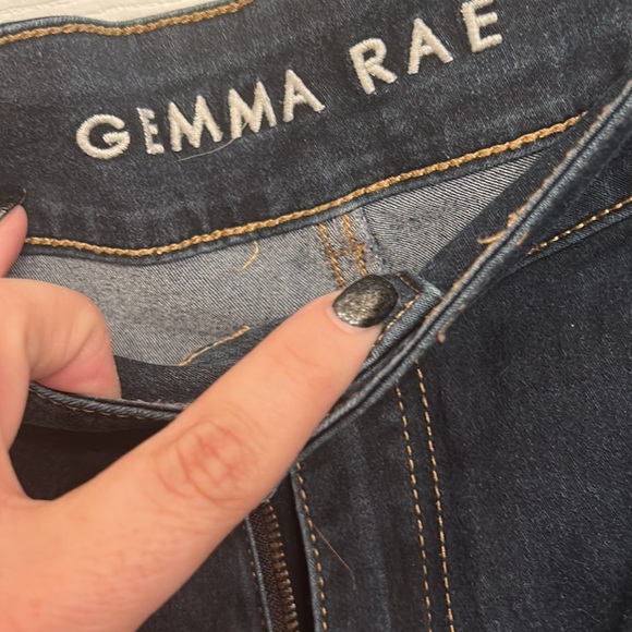 Gemma Rae 24w - Picture 2 of 4